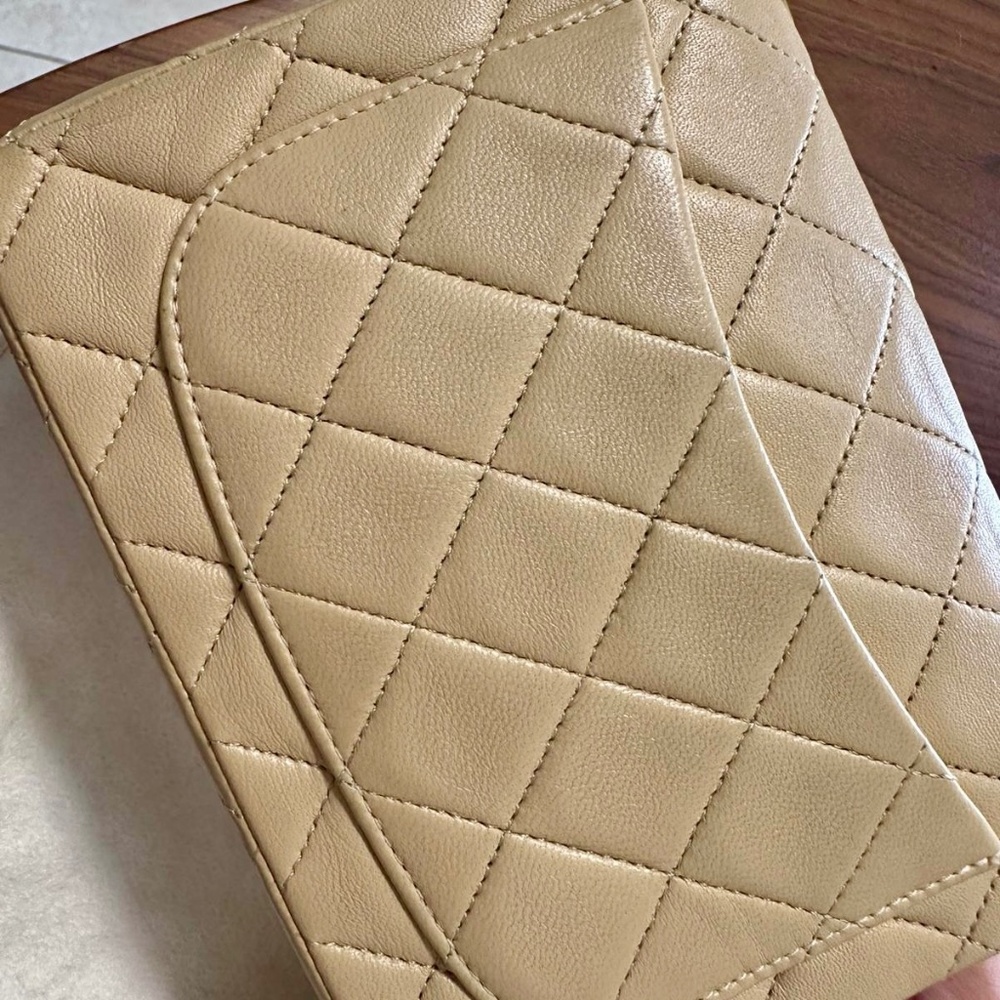 Chanel Vintage Mini Square Flap Quilted Lambskin - Picture 5 of 11